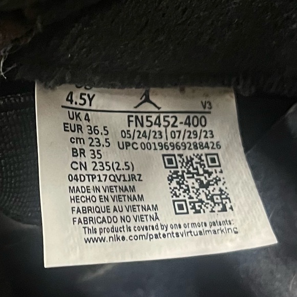 Air Jordan 5 Retro - Picture 8 of 9